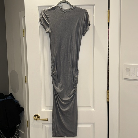 James Perse Classic Scoop Midi Dress Grey - size 1 - Picture 4 of 4